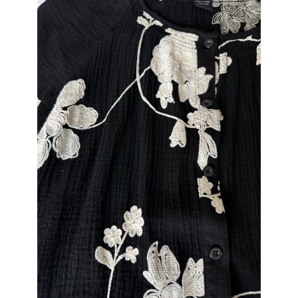 LAUREN MICHELLE Women's S Cotton Floral Embroidered Blouse Black Beige - Picture 3 of 8